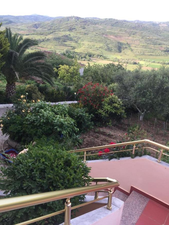 Mukaj Holiday home *